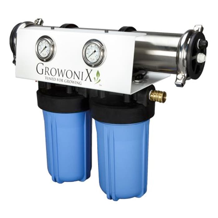 Water filtration system for growing plants.