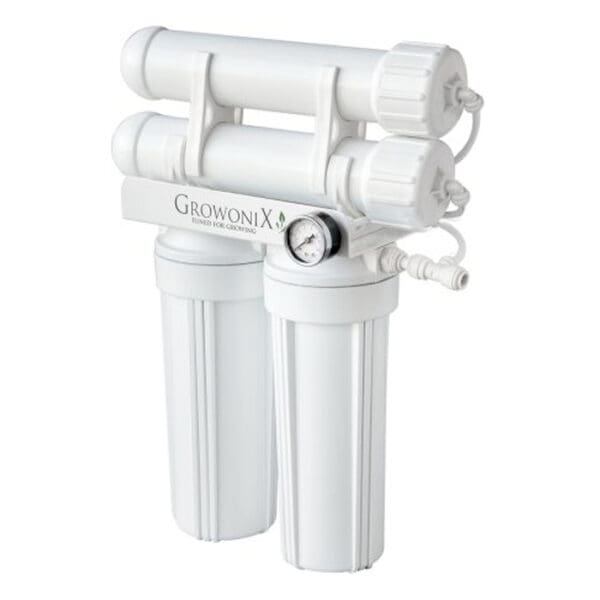 Water filtration system for hydroponics.