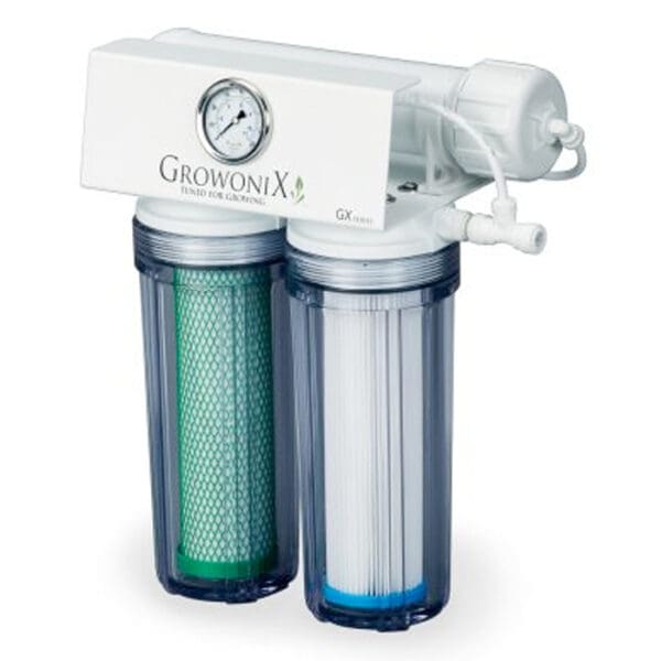 Water filtration system with dual cartridges.